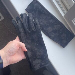 Athleta Reflective Gloves and Headband